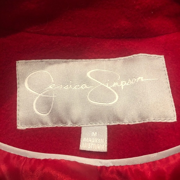 Red coat - Picture 4 of 5